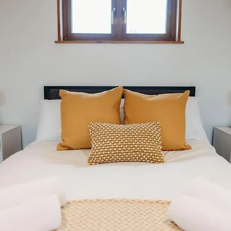Woodpecker Lodge- A Pet Friendly Rural Retreat Callington Exterior photo