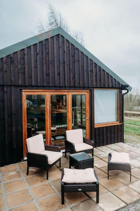 Holiday home Woodpecker Lodge- A Pet Friendly Rural Retreat