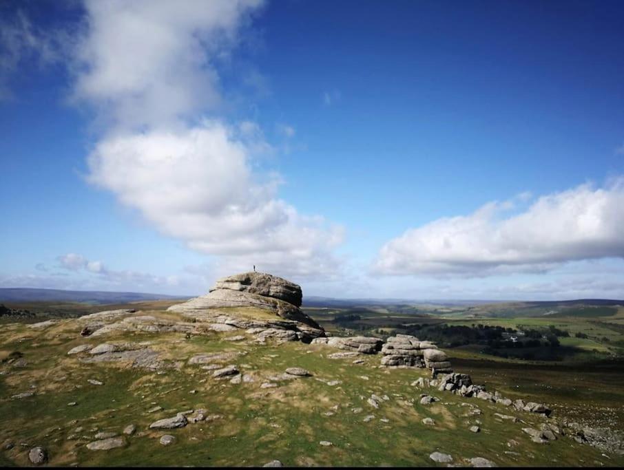 Woodpecker Lodge- A Pet Friendly Rural Retreat * Callington